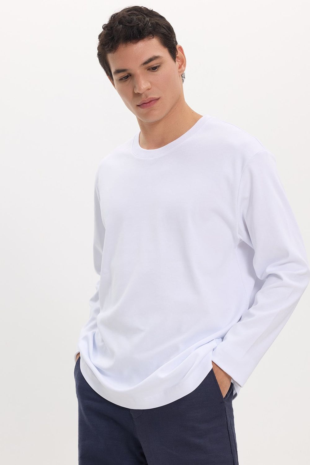 Unisex Relax Fit Rahat Kesim %100 Pamuk Uzun Kollu Bisiklet Yaka Beyaz Basic Tişört