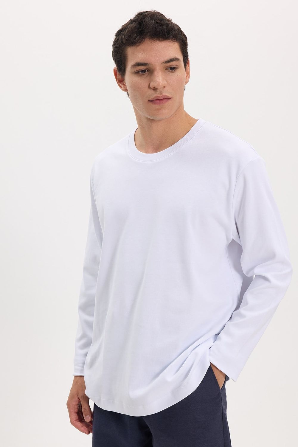 Unisex Relax Fit Rahat Kesim %100 Pamuk Uzun Kollu Bisiklet Yaka Beyaz Basic Tişört