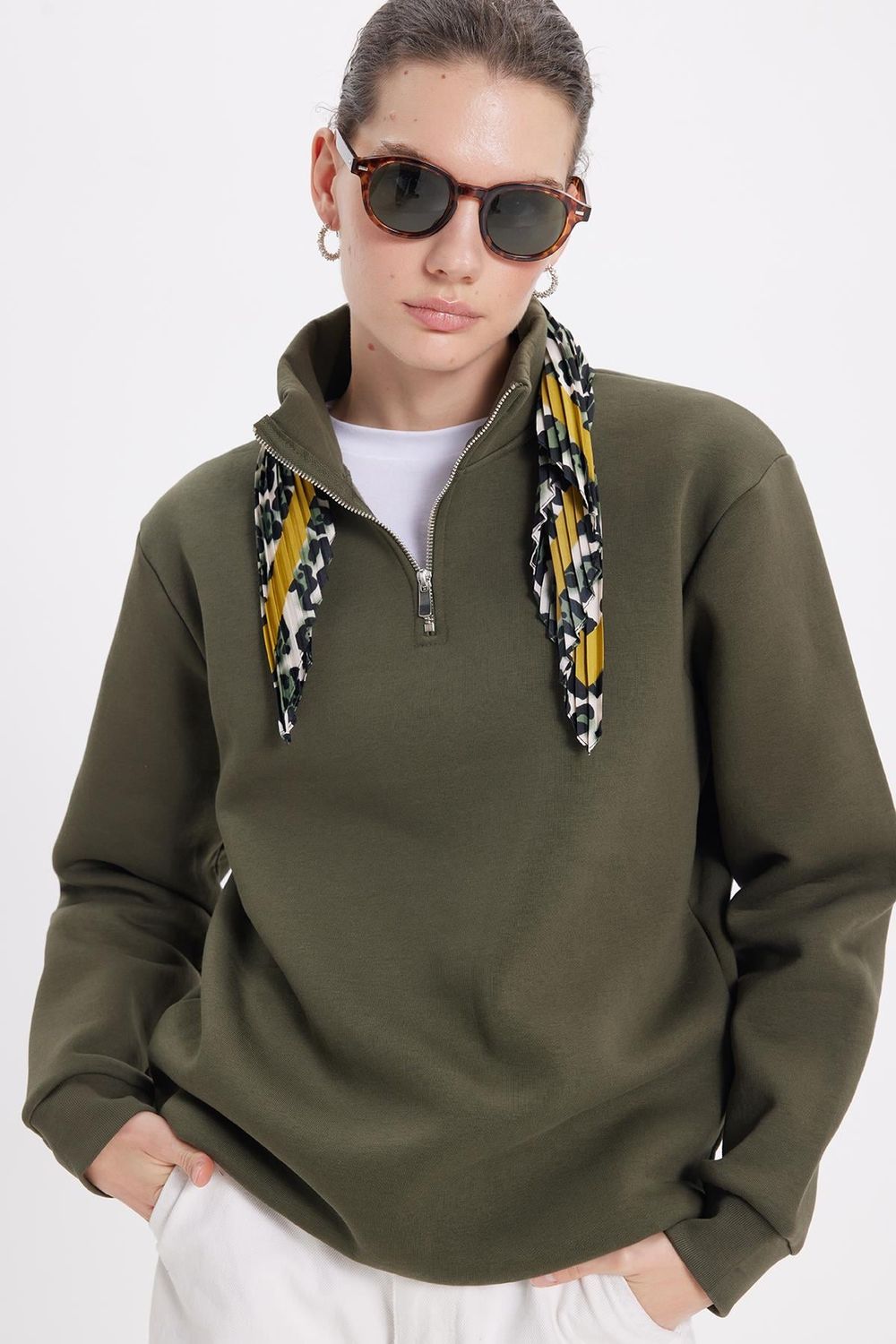 Pamuklu Dik Yaka Fermuarlı Kadın Sweatshirt