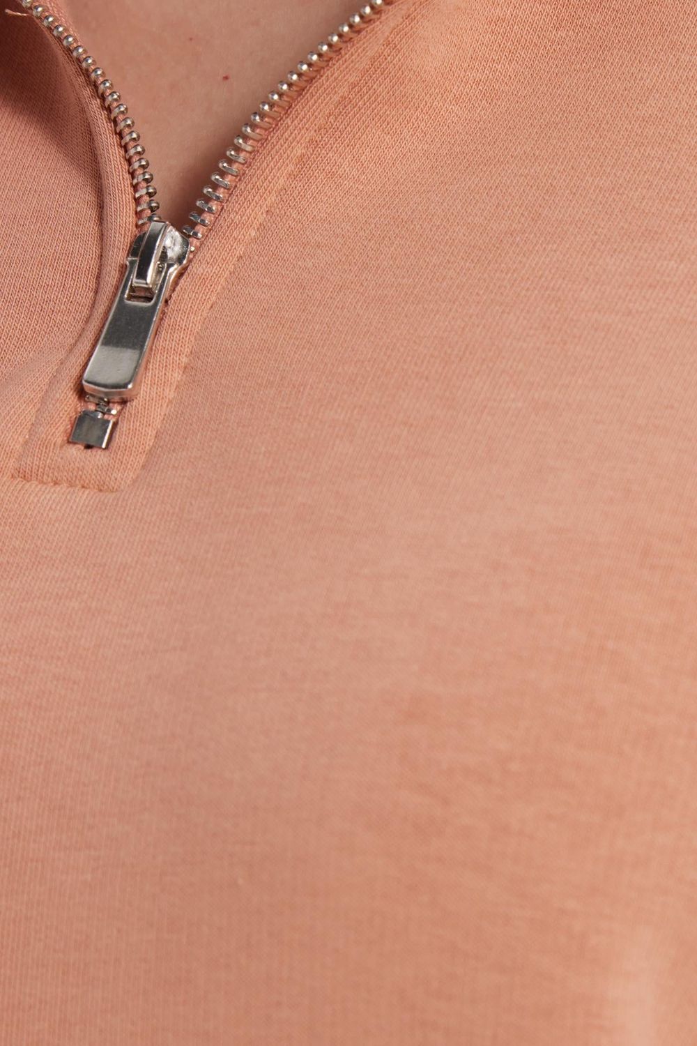 Kadın Relax Fit Rahat Kesim Pamuklu İçi Polarlı Yarım Fermuarlı Yavruağzı Dik Yaka Sweatshirt