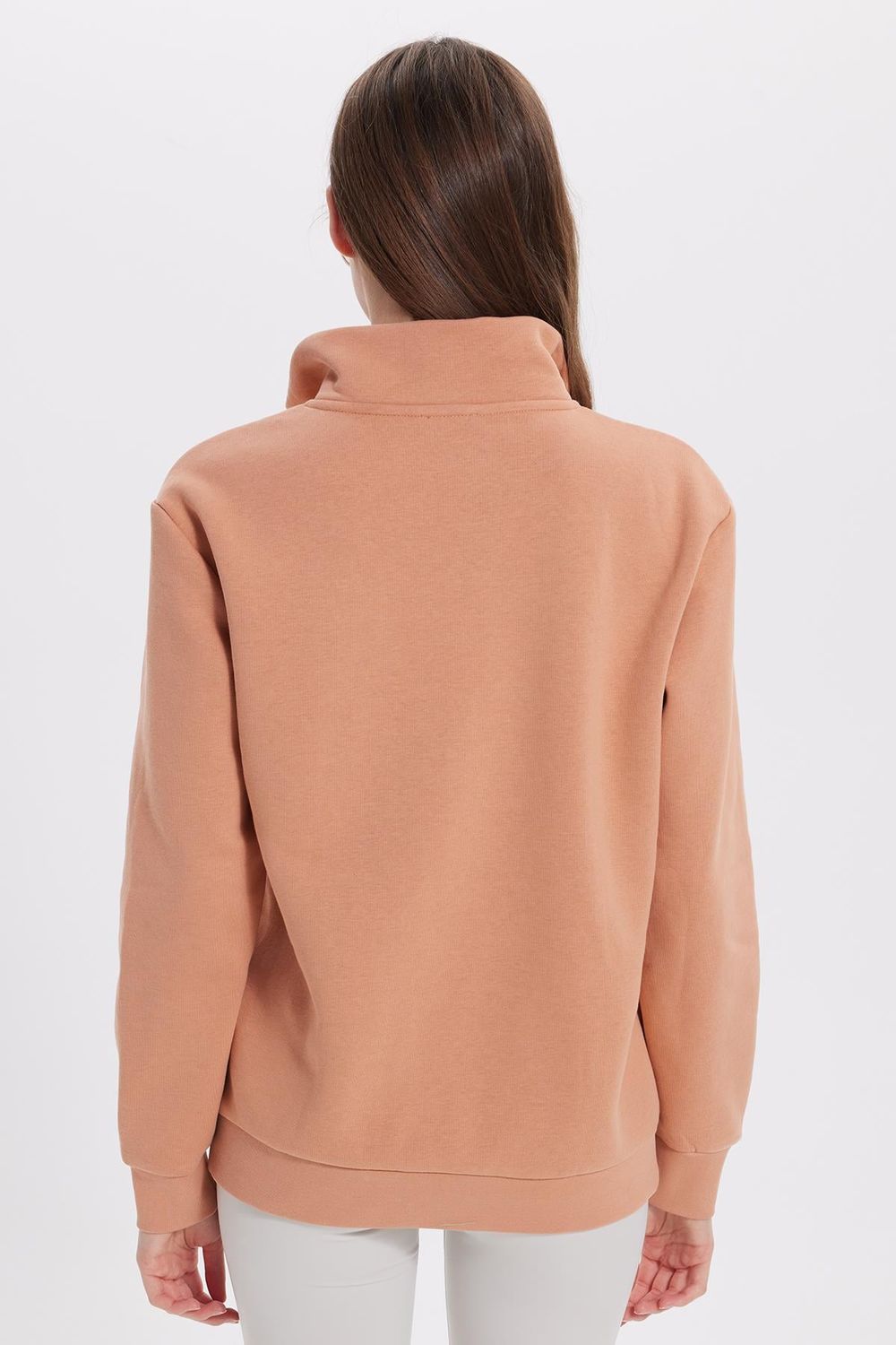 Kadın Relax Fit Rahat Kesim Pamuklu İçi Polarlı Yarım Fermuarlı Yavruağzı Dik Yaka Sweatshirt