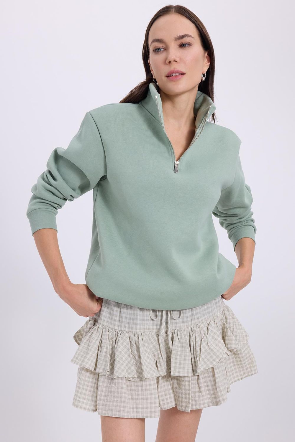 Kadın Relax Fit Rahat Kesim Pamuklu İçi Polarlı Yarım Fermuarlı Yeşil Dik Yaka Sweatshirt