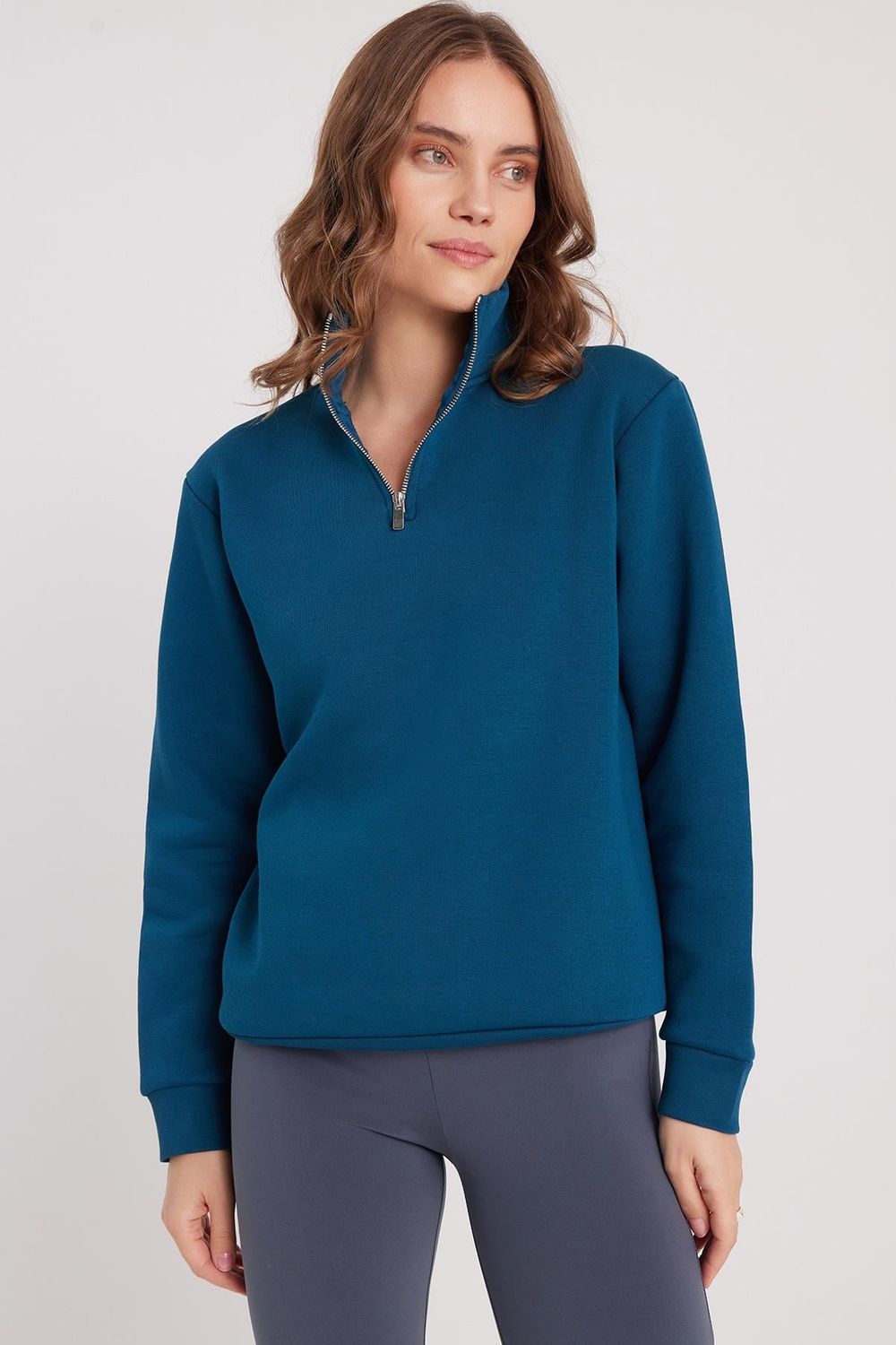 Kadın Relax Fit Rahat Kesim Pamuklu İçi Polarlı Yarım Fermuarlı İndigo Dik Yaka Sweatshirt