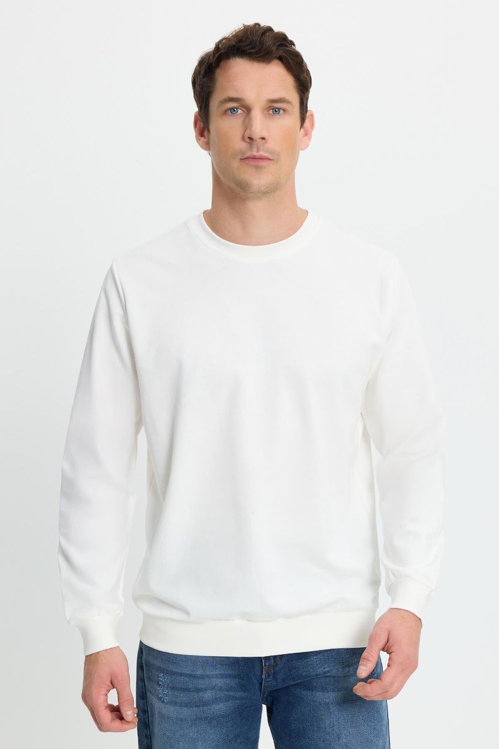 Erkek Relax Fit Rahat Kesim %100 Pamuk 2 İplik Bisiklet Yaka Beyaz Sweatshirt