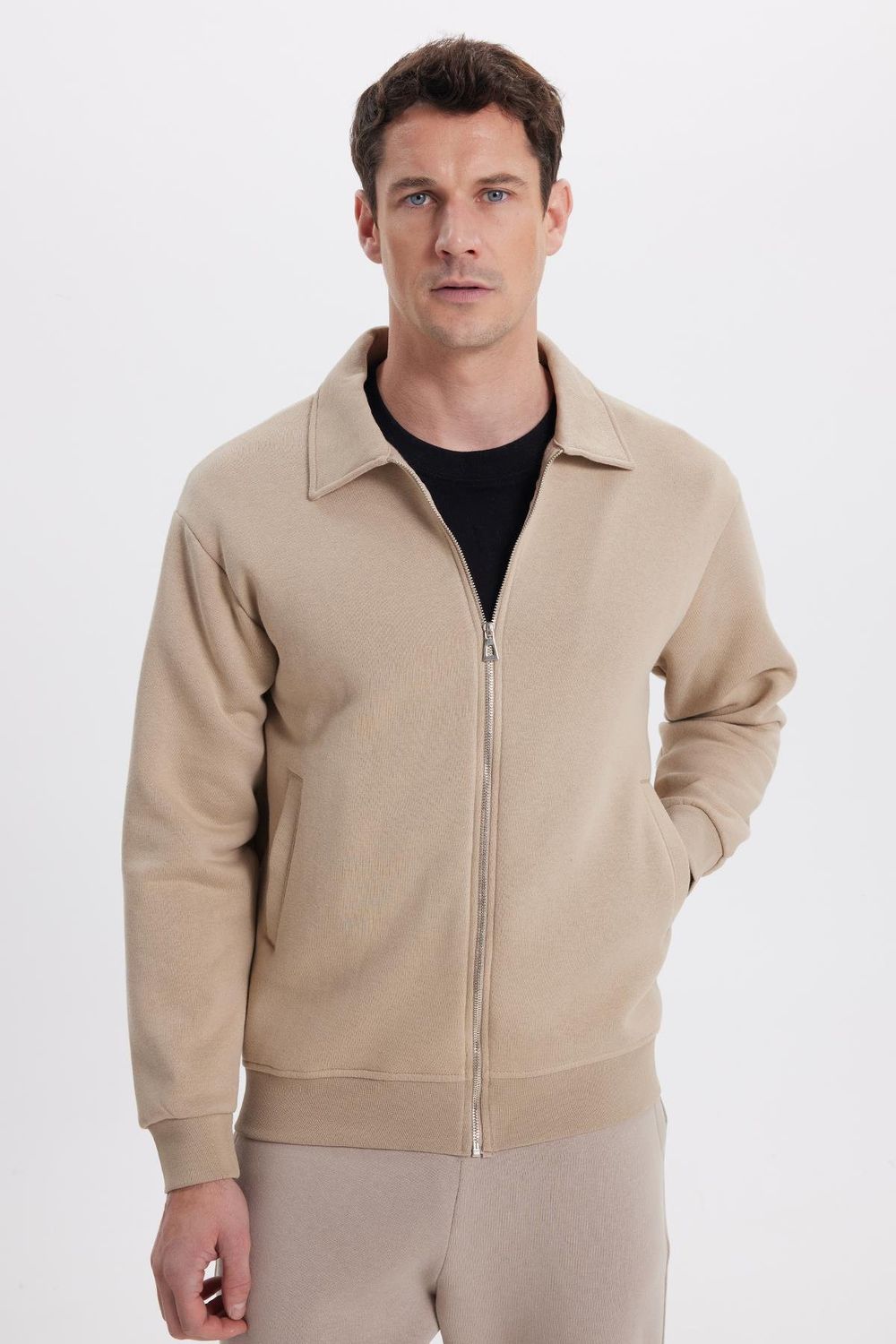 Unisex Relax Fit Rahat Kesim Pamuklu İçi Polarlı Fermuarlı Koyu Bej Polo Yaka Flato Cepli Sweatshirt Hırka