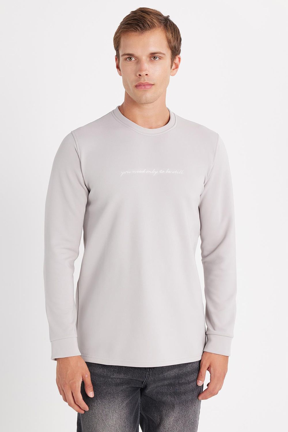 Erkek Standart Fit Pamuklu Bisiklet Yaka Şardonlu Baskılı Açık Gri Sweatshirt 