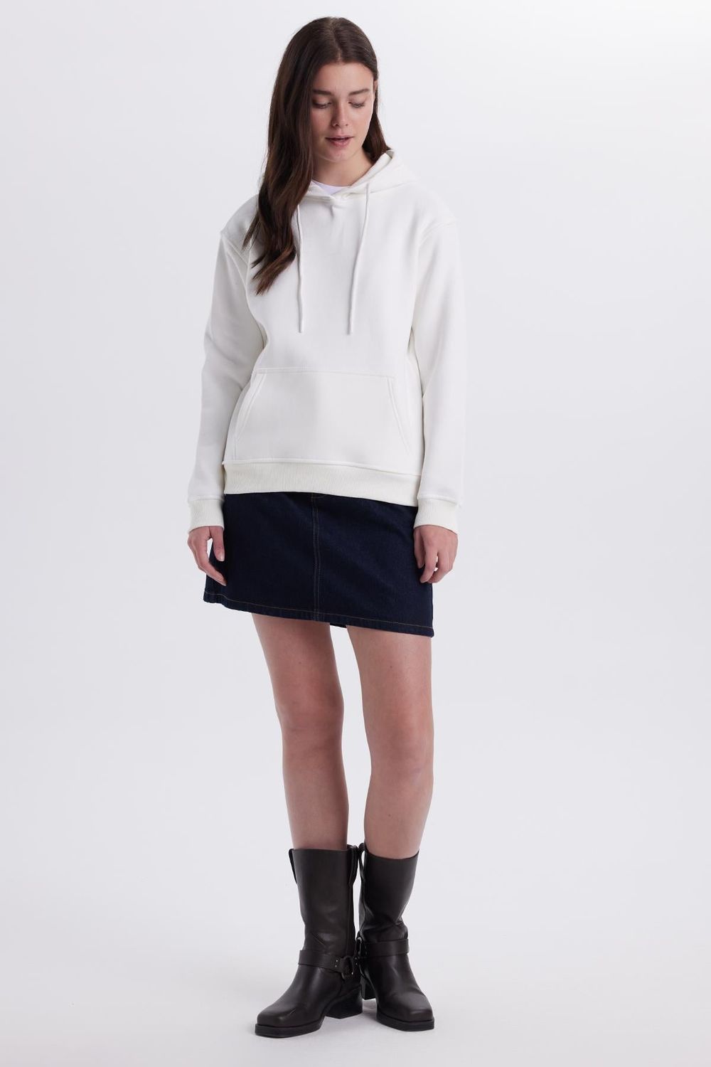 Kadın Relax Fit Rahat Kesim Pamuklu Kapüşonlu Kanguru Cepli Ekru Sweatshirt