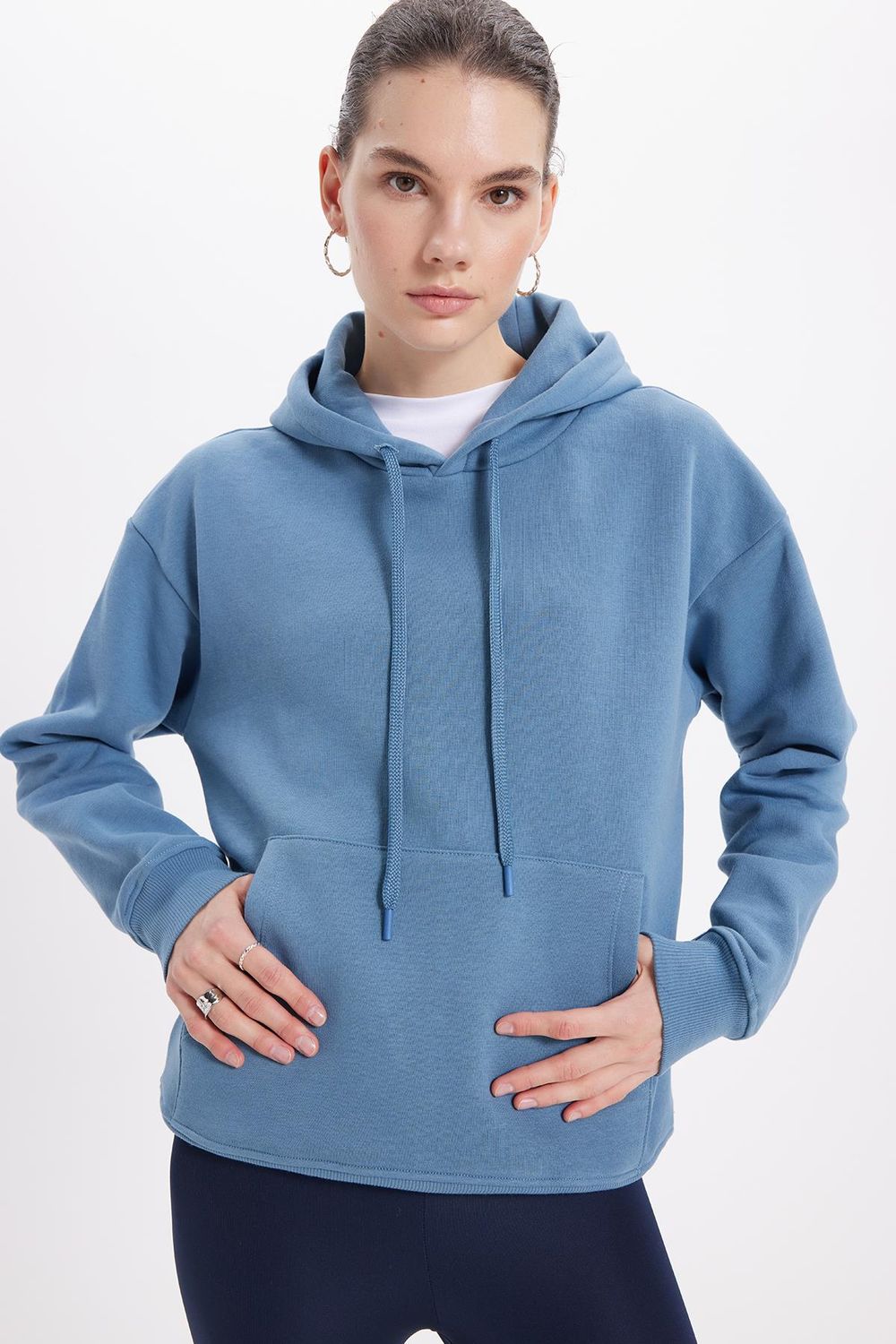 Kadın Oversize Geniş Kesim Pamuklu Yumuşak Dokulu İçi Polarlı Basic İndigo Kapüşonlu Sweatshirt