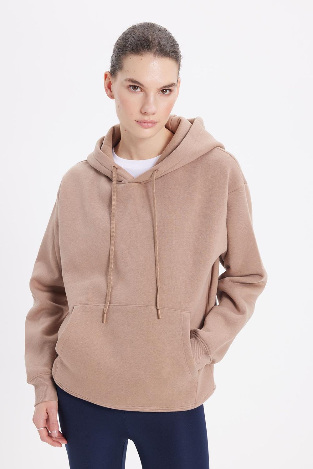 Kadın Oversize Geniş Kesim Pamuklu Yumuşak Dokulu İçi Polarlı Basic Vizon Kapüşonlu Sweatshirt
