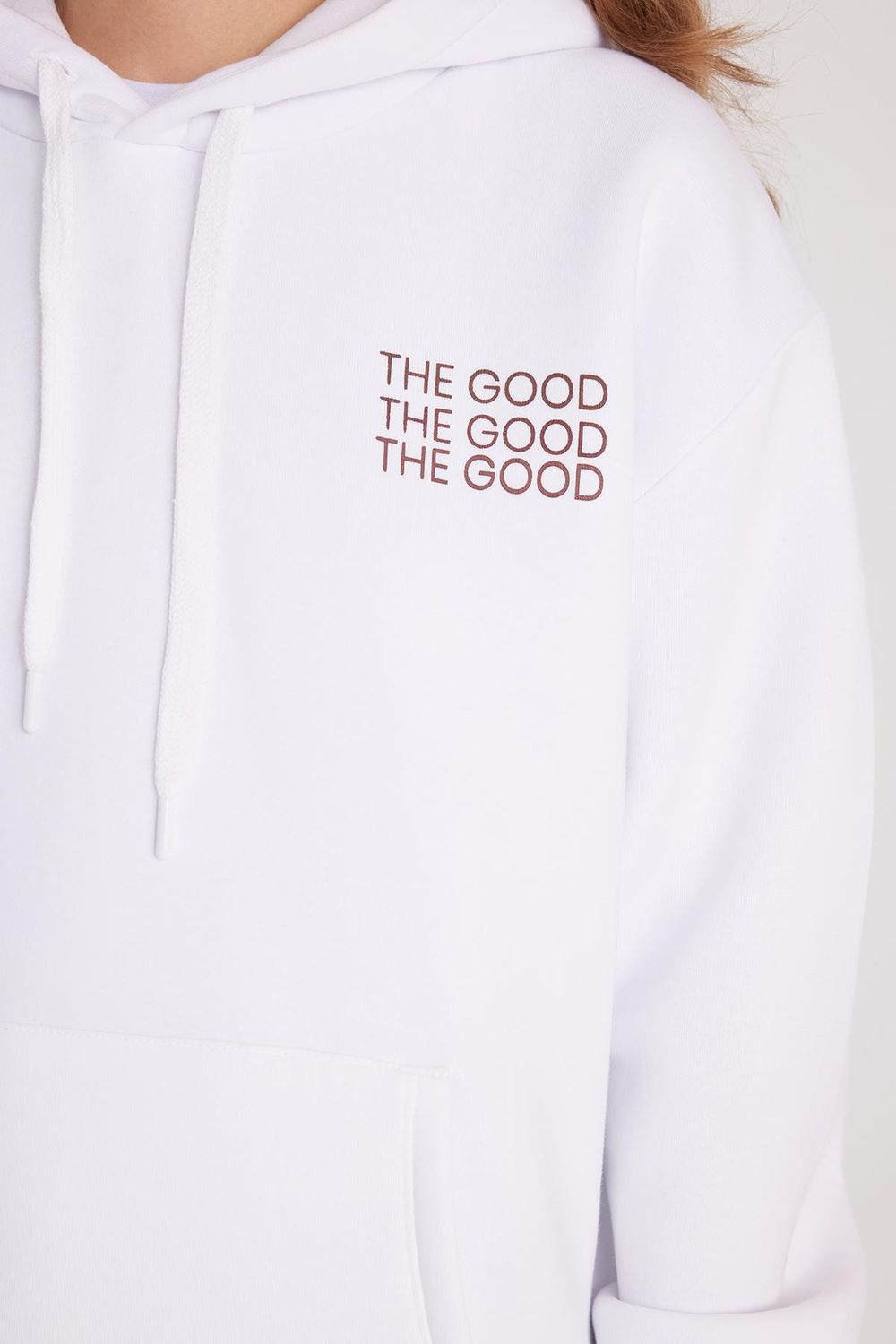 Kadın Oversize Geniş Kesim Pamuklu Yumuşak Dokulu İçi Polarlı Baskılı Beyaz Kapüşonlu Sweatshirt