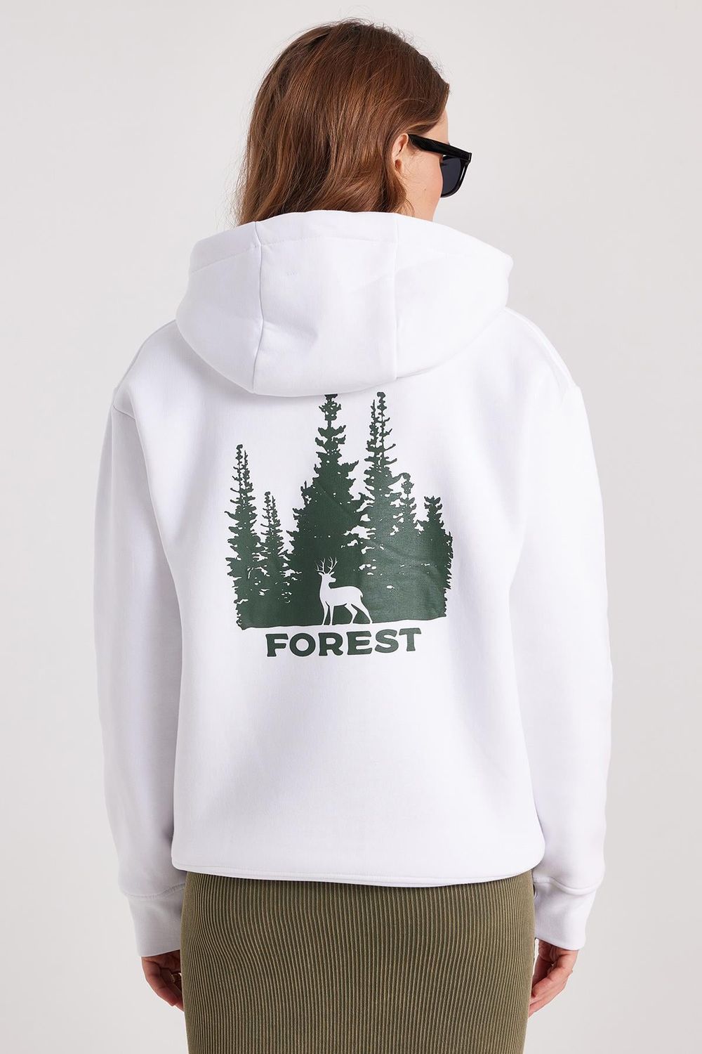 Kadın Oversize Geniş Kesim Pamuklu Yumuşak Dokulu İçi Polarlı Baskılı Beyaz Kapüşonlu Sweatshirt