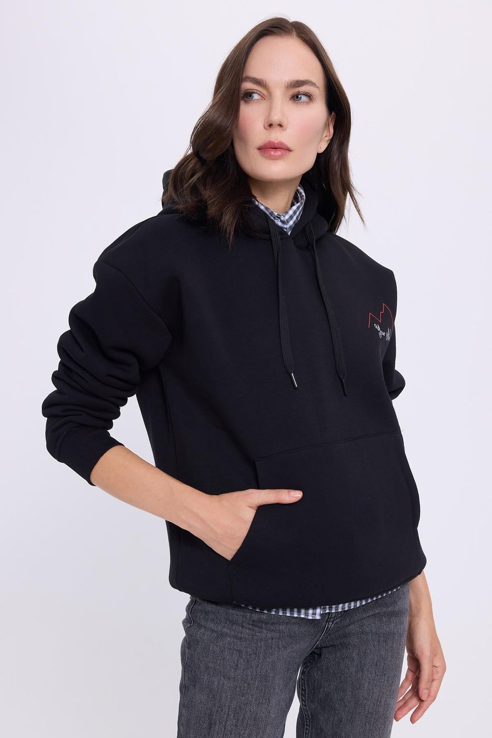Kadın Oversize Geniş Kesim Pamuklu Yumuşak Dokulu İçi Polarlı Baskılı Siyah Kapüşonlu Sweatshirt