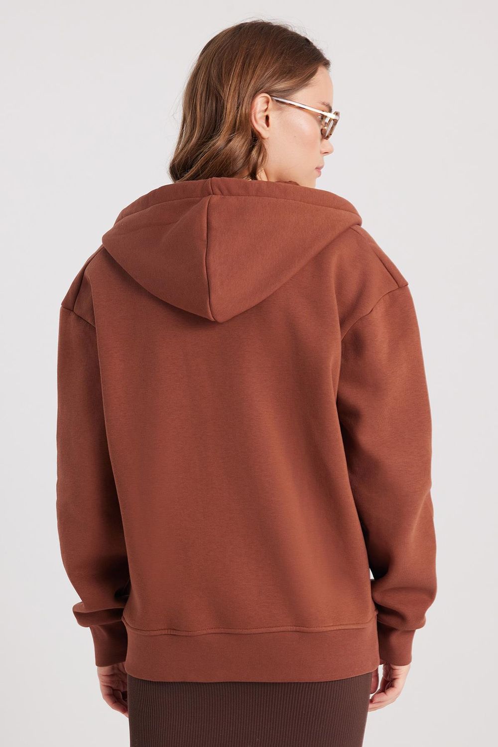 Kadın Relax Fit Rahat Kesim Pamuklu İçi Polarlı Çift Cepli Tam Fermuarlı Siyah Kapüşonlu Sweatshirt