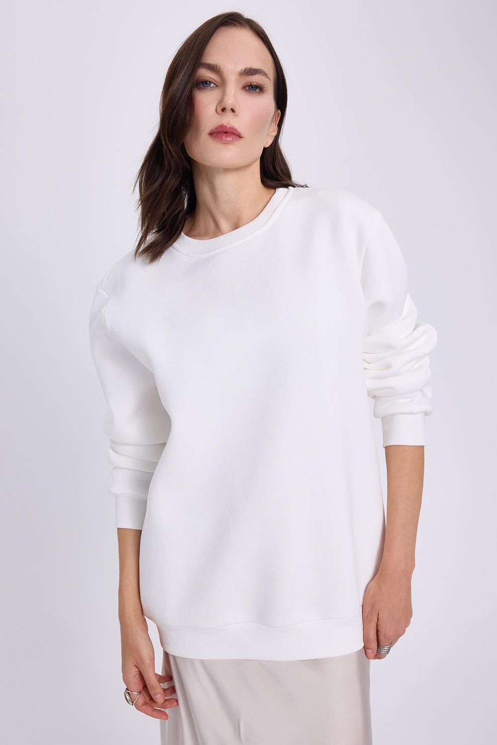 Kadın Oversize Geniş Kesim Bisiklet Yaka Basic Sweatshirt