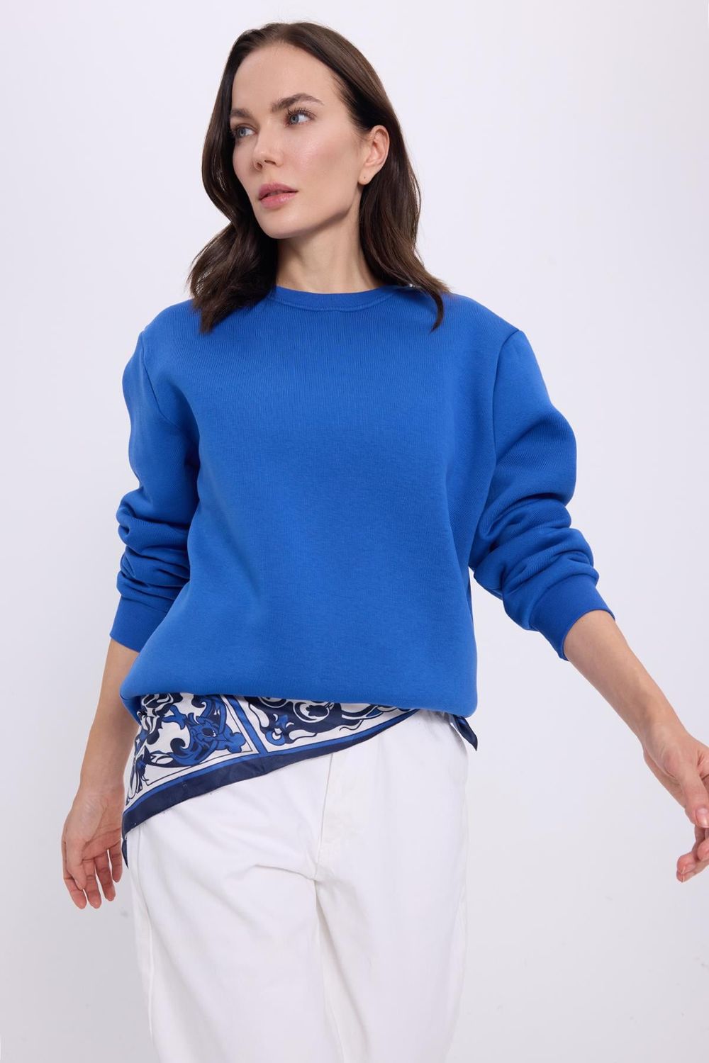 Kadın Oversize Geniş Kesim Bisiklet Yaka Basic Sweatshirt