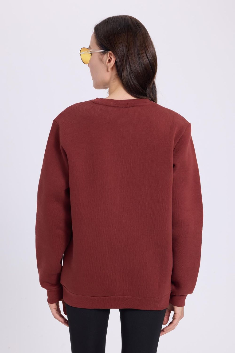 Kadın Oversize Geniş Kesim Pamuklu Yumuşak Dokulu İçi Polarlı Basic Kiremit Bisiklet Yaka Sweatshirt