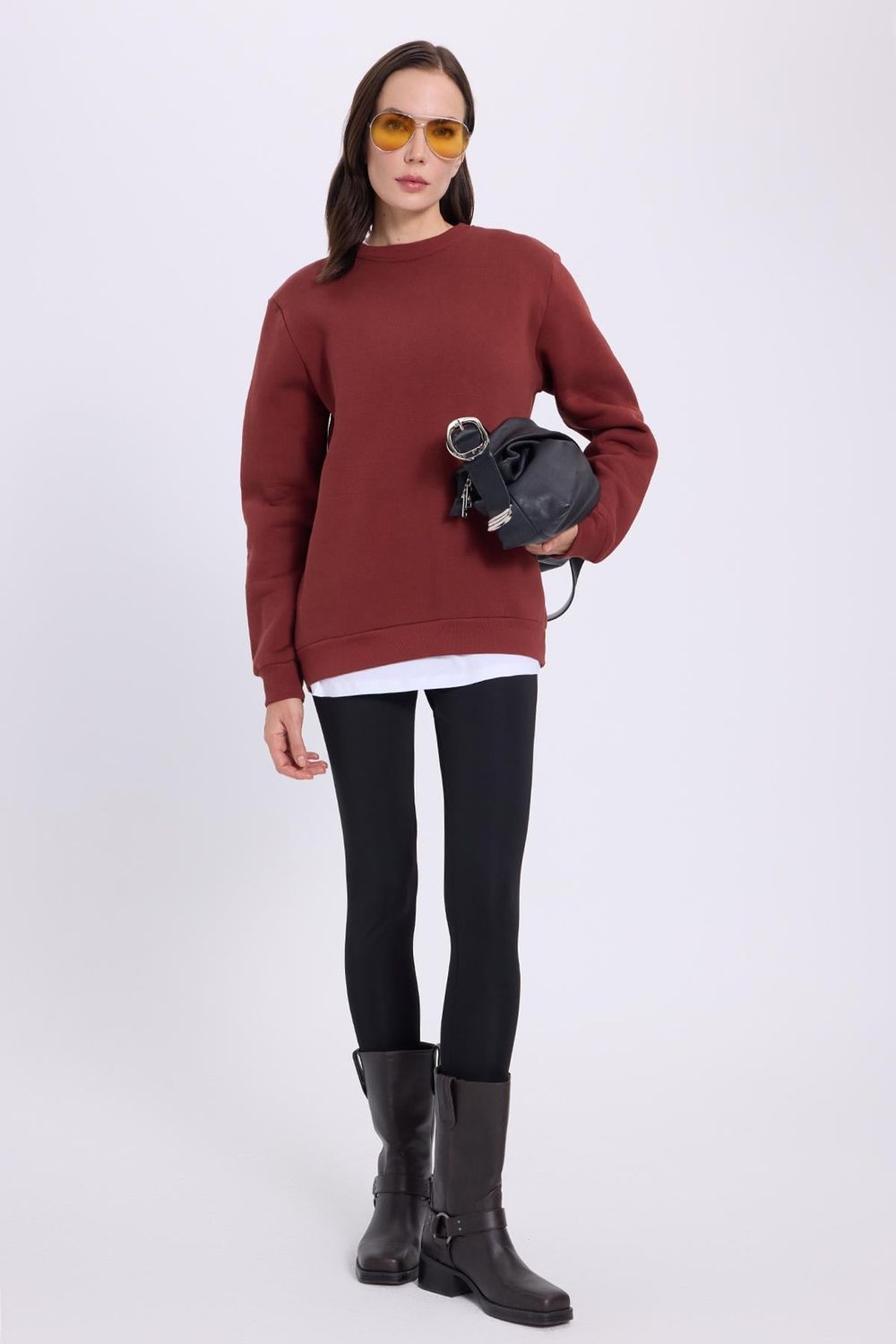 Kadın Oversize Geniş Kesim Pamuklu Yumuşak Dokulu İçi Polarlı Basic Kiremit Bisiklet Yaka Sweatshirt