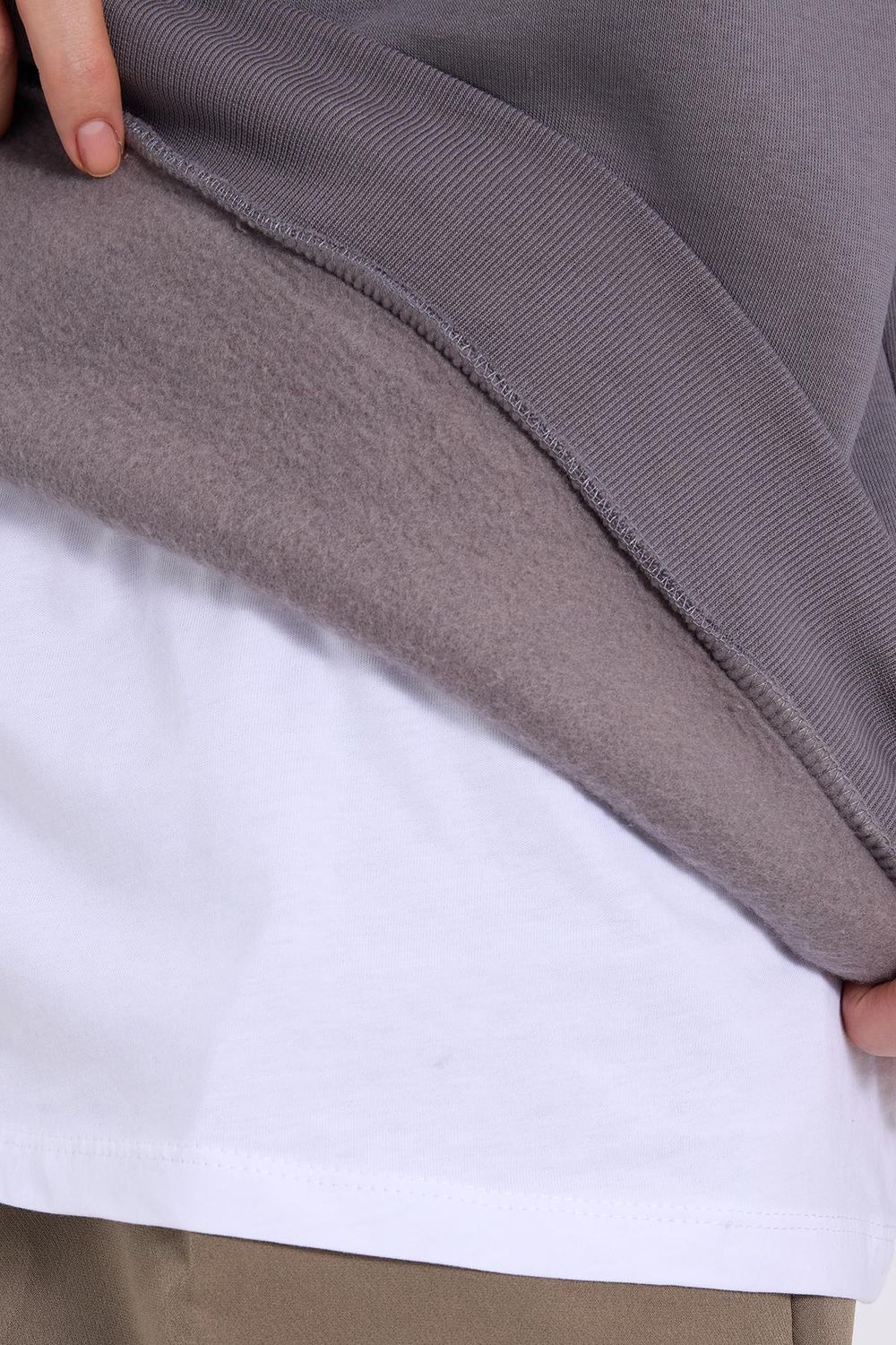 Kadın Oversize Geniş Kesim Pamuklu Yumuşak Dokulu İçi Polarlı Basic Gri Bisiklet Yaka Sweatshirt