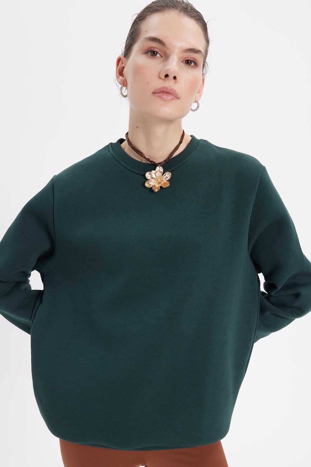 Kadın Oversize Geniş Kesim Pamuklu Yumuşak Dokulu İçi Polarlı Basic Yeşil Bisiklet Yaka Sweatshirt