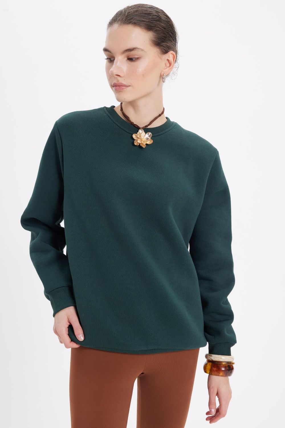 Kadın Oversize Geniş Kesim Pamuklu Yumuşak Dokulu İçi Polarlı Basic Yeşil Bisiklet Yaka Sweatshirt