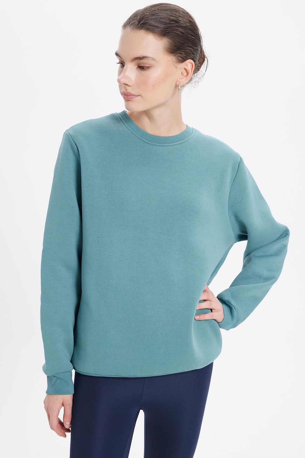 Kadın Oversize Geniş Kesim Bisiklet Yaka Basic Sweatshirt