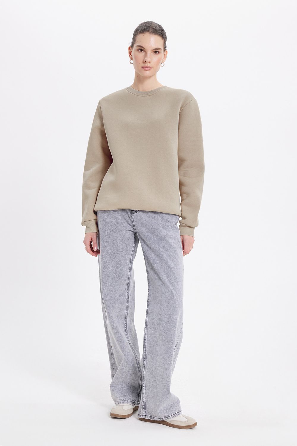 Kadın Oversize Geniş Kesim Pamuklu 3 İplik İçi Polarlı Basic Taş Bisiklet Yaka Sweatshirt