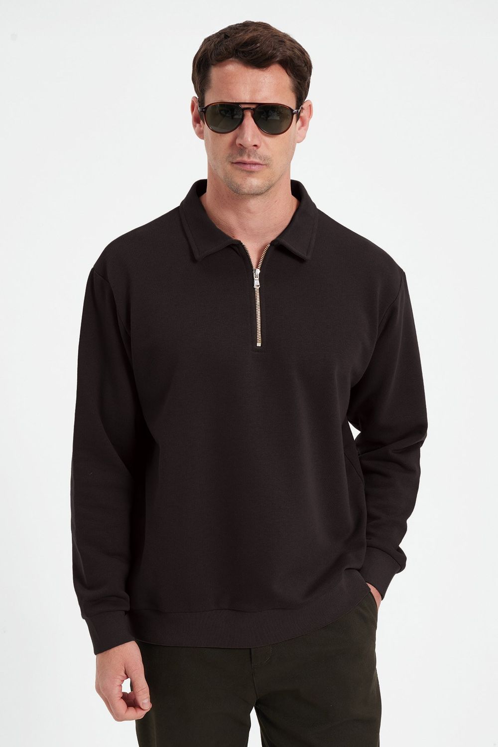RELAX FIT HALF ZIPPER PLAIN POLO NECK SWEATSHIRT