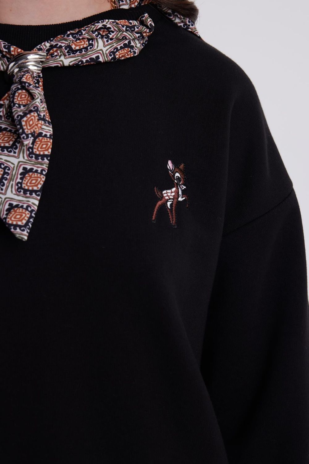 Kadın Oversize Geniş Kesim Pamuklu Fular Detaylı Bisiklet Yaka Siyah Sweatshirt
