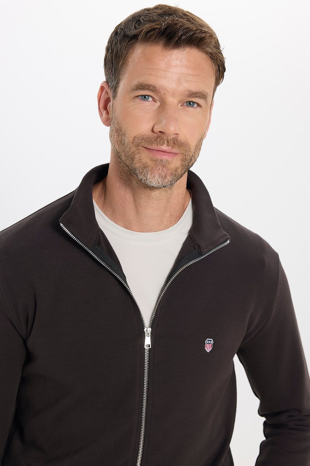 Erkek Slim Fit Dar Kesim Pamuklu Tam Fermuarlı Çift Cepli Dik Yaka Koyu Kahverengi Sweatshirt Hırka