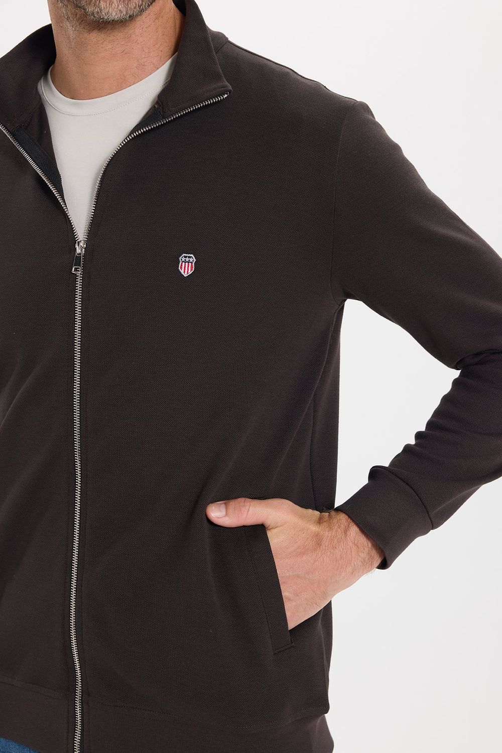 Erkek Slim Fit Dar Kesim Pamuklu Tam Fermuarlı Çift Cepli Dik Yaka Koyu Kahverengi Sweatshirt Hırka