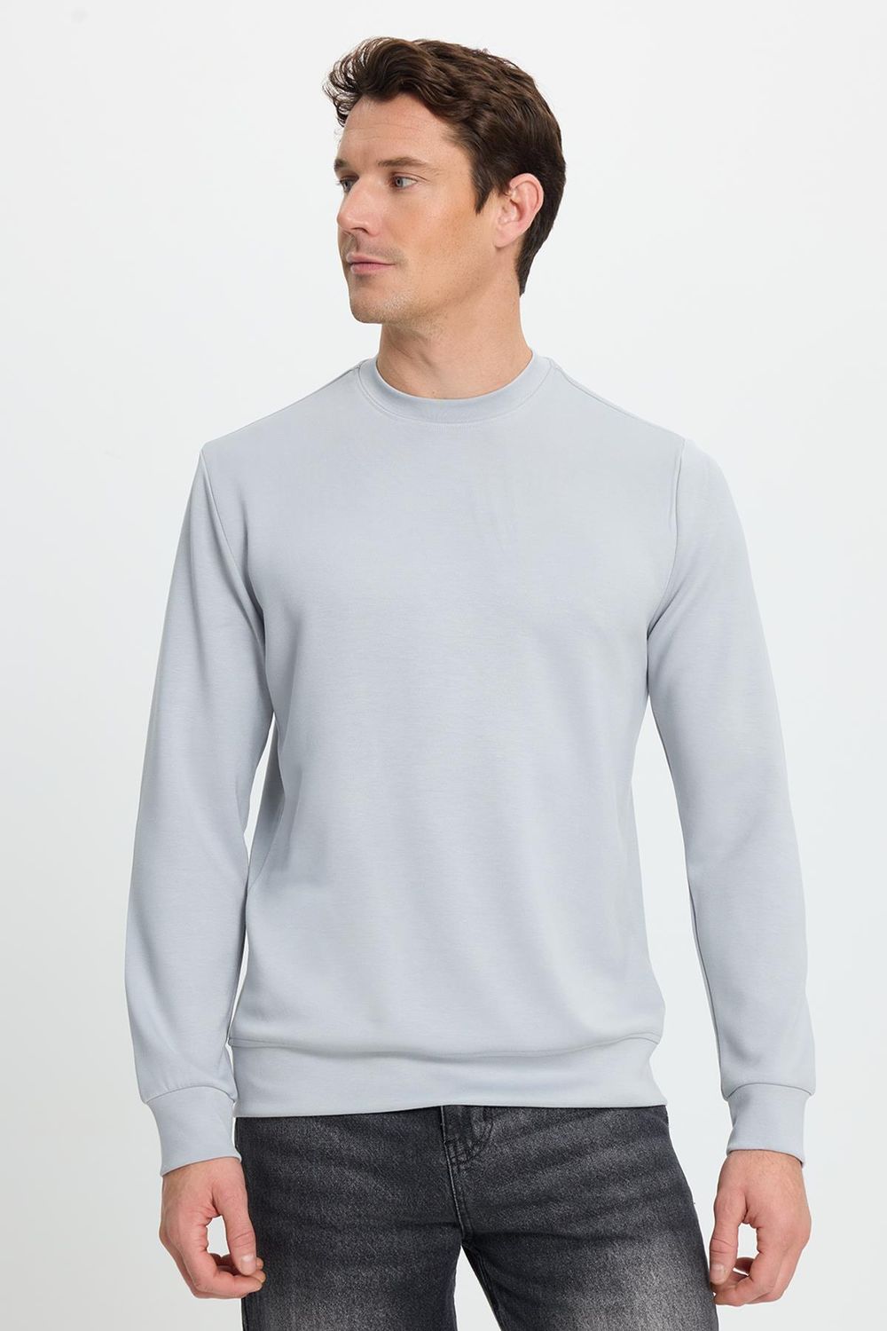 Erkek Relax Fit Rahat Kesim Uzun Kollu Bisiklet Yaka Gri Sweatshirt
