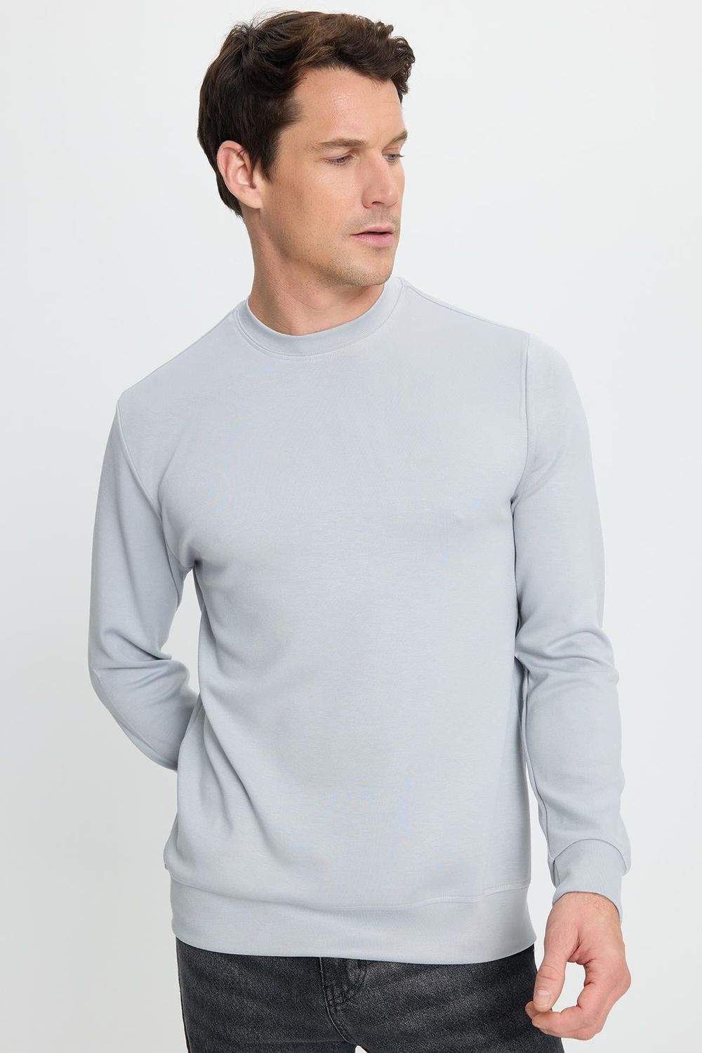 Erkek Relax Fit Rahat Kesim Uzun Kollu Bisiklet Yaka Gri Sweatshirt