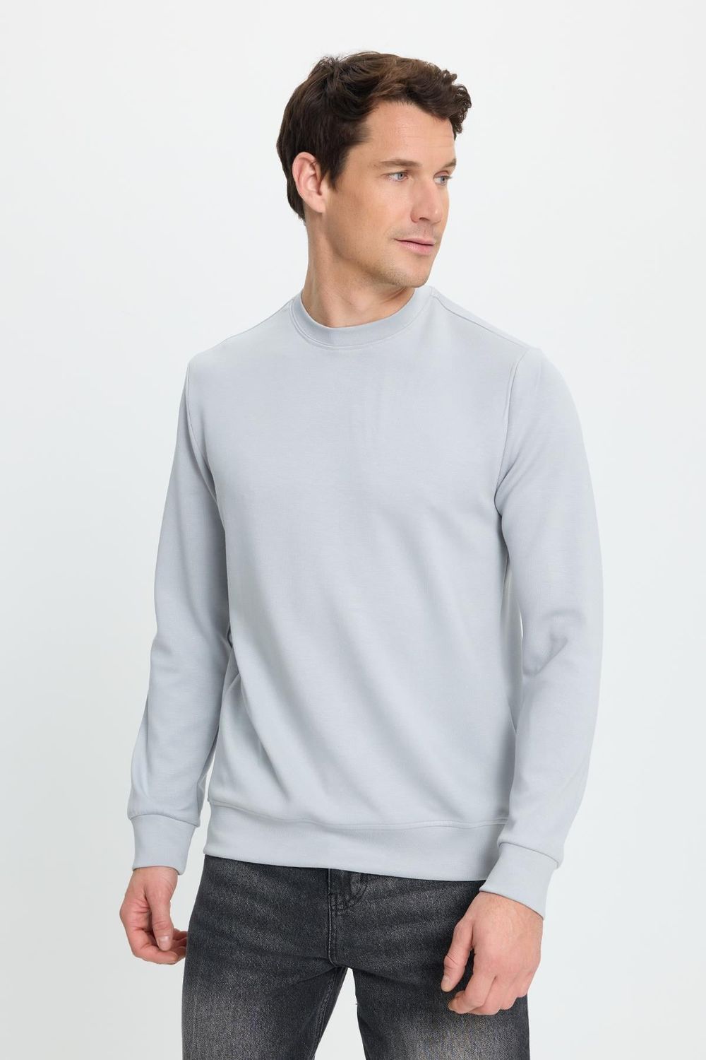 Erkek Relax Fit Rahat Kesim Uzun Kollu Bisiklet Yaka Gri Sweatshirt