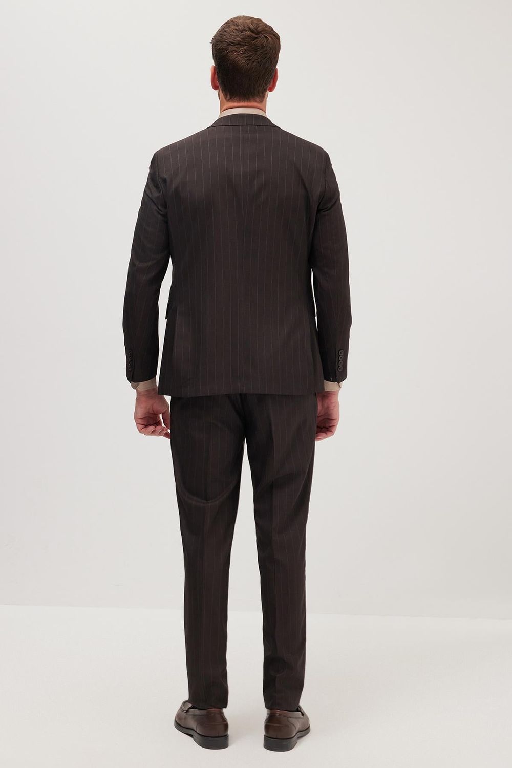 Erkek Slim Fit Kahverengi Esnek Likralı Kumaş Sivri Yaka Yelekli Takım Elbise