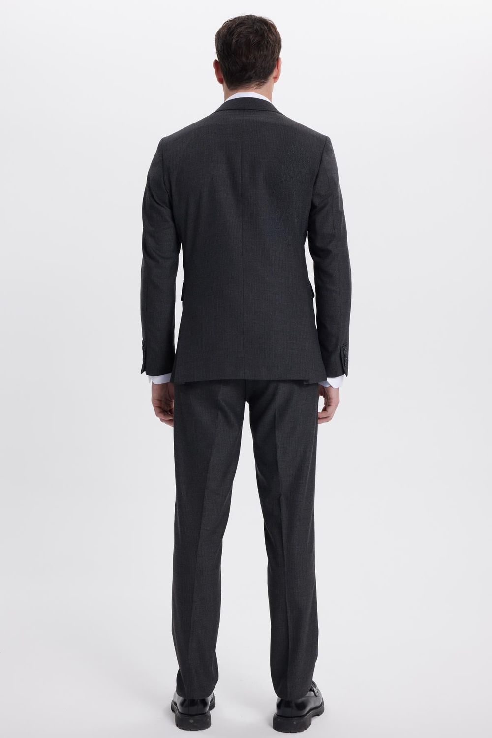 Erkek Slim Fit Sivri Yaka Çizgili Kapaklı Cepli Antrasit Takım Elbise