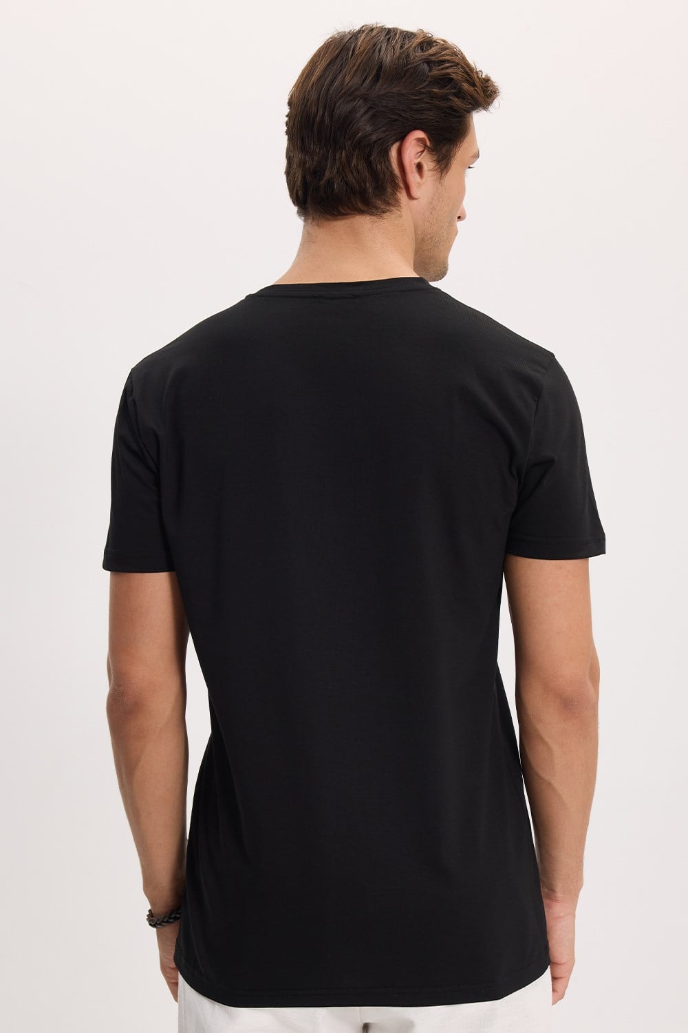 Erkek Slim Fit Dar Kesim Pamuklu Yumuşak Dokulu Likralı Esnek Kumaş Düz Basic Siyah V Yaka Tişört