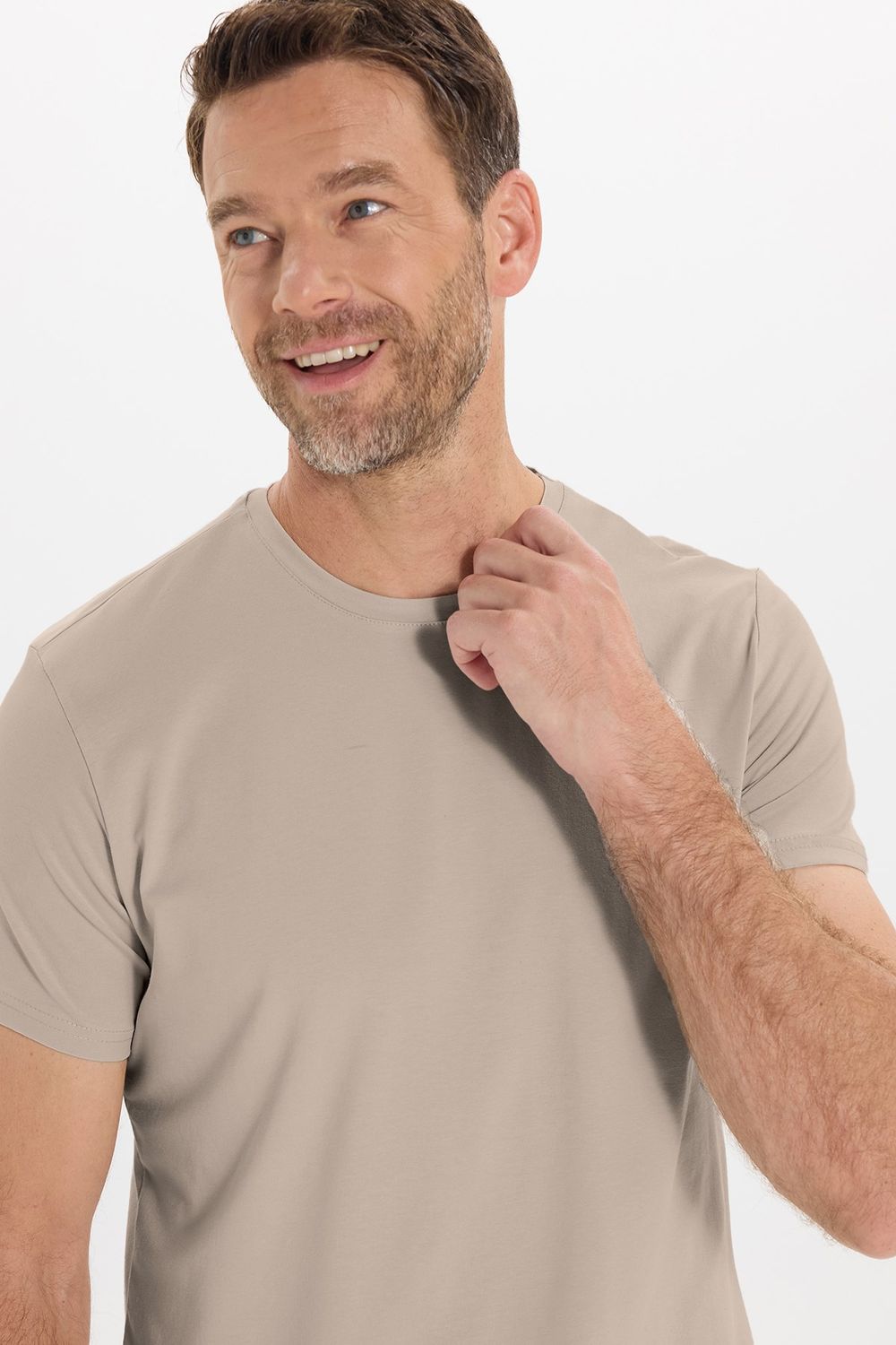 Slim Fit Bisiklet Yaka Düz Basıc Kısa Kol T-Shirt