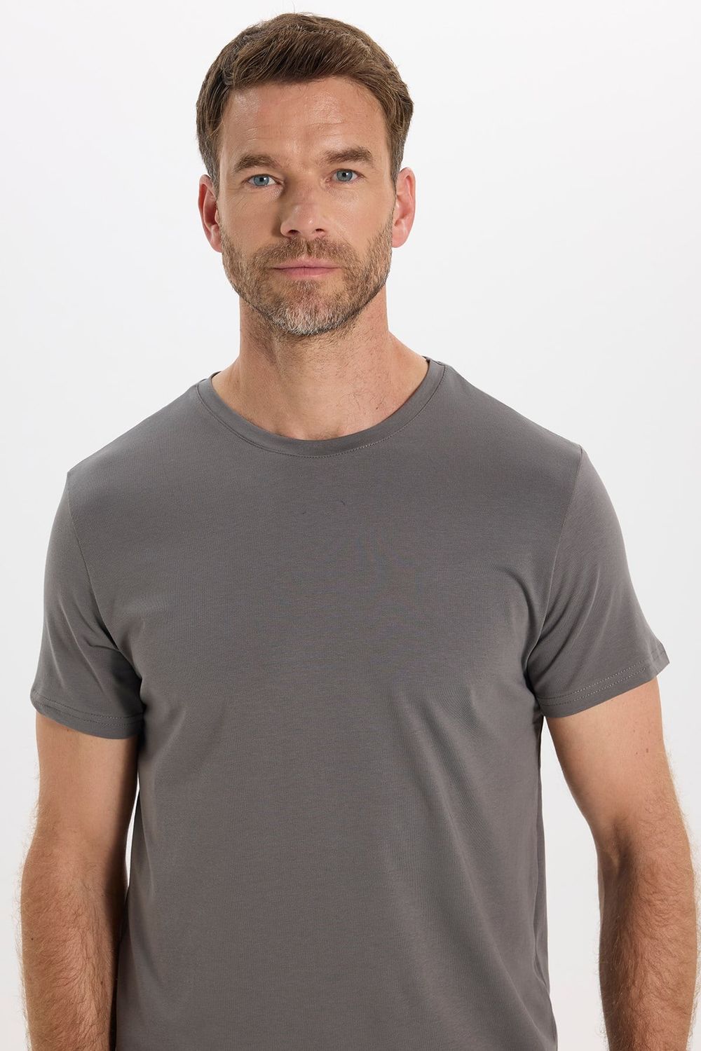 Erkek Slim Fit Dar Kesim Pamuklu Yumuşak Doku Esnek Kumaş Basic Gri Bisiklet Yaka Tişört