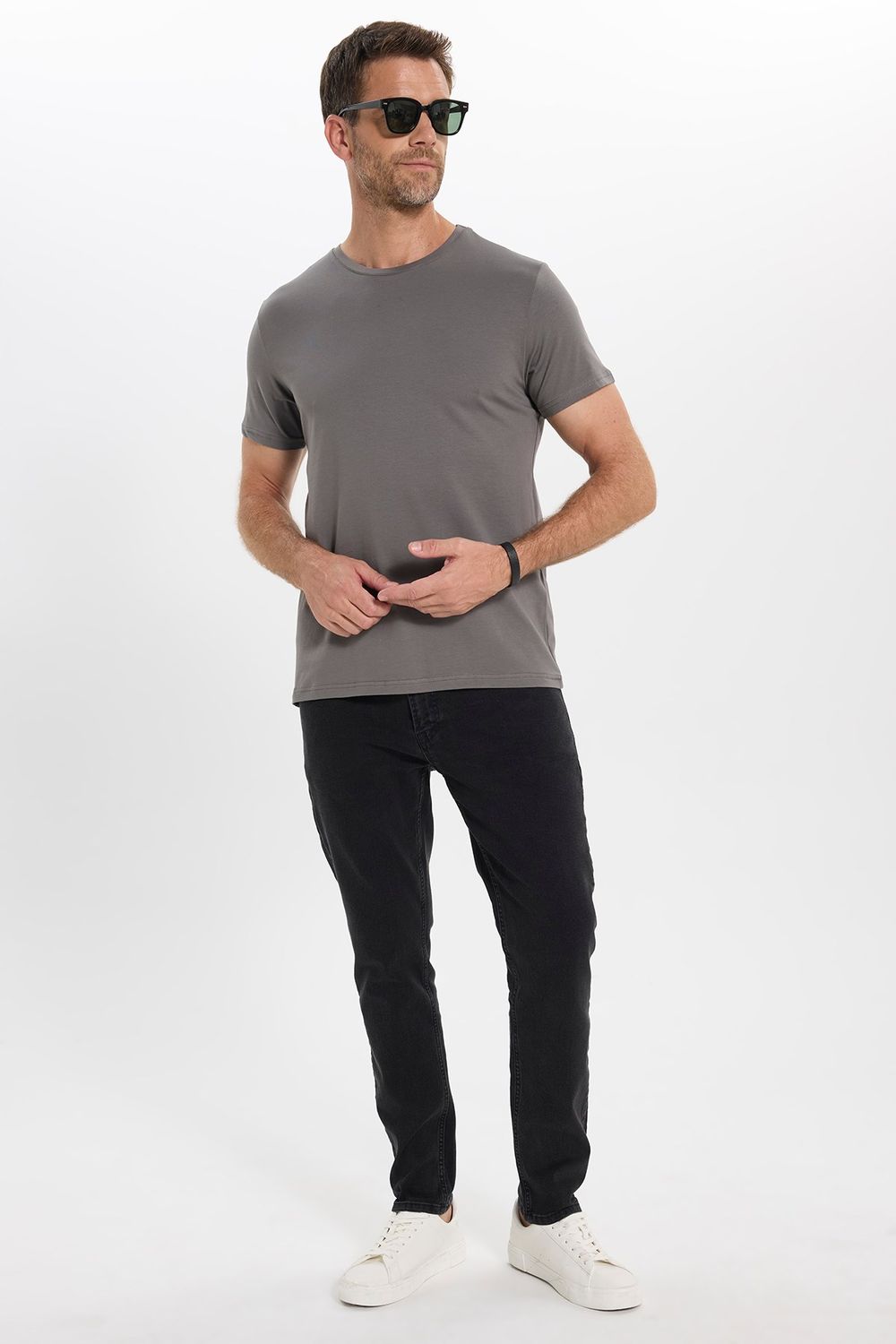 Erkek Slim Fit Dar Kesim Pamuklu Yumuşak Doku Esnek Kumaş Basic Gri Bisiklet Yaka Tişört