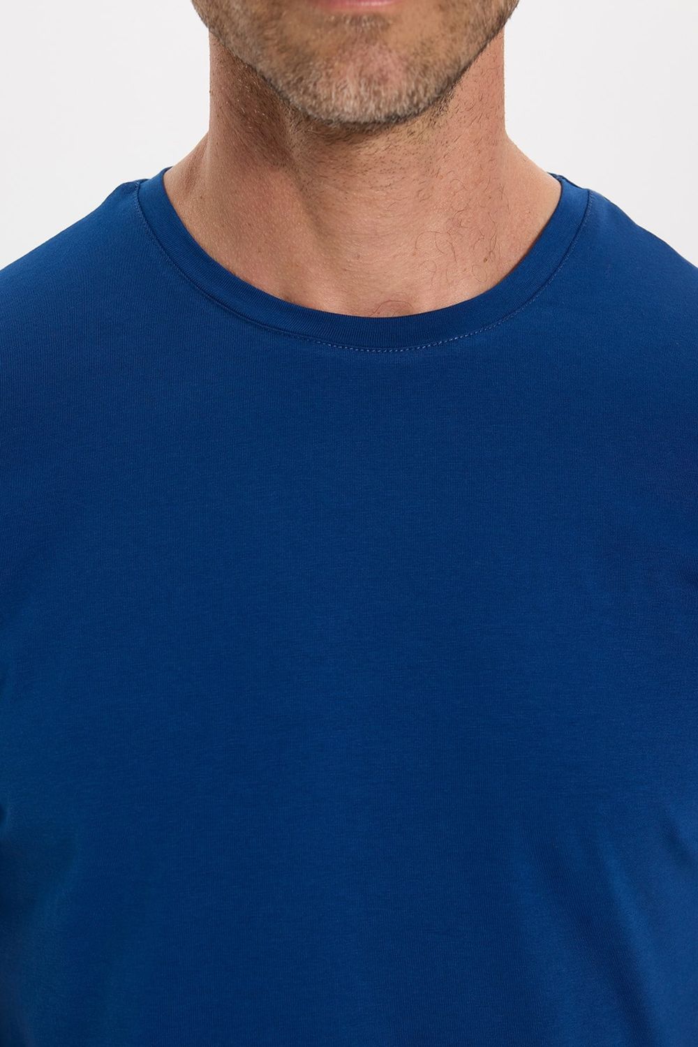 Slim Fit Bisiklet Yaka Düz Basıc Kısa Kol T-Shirt