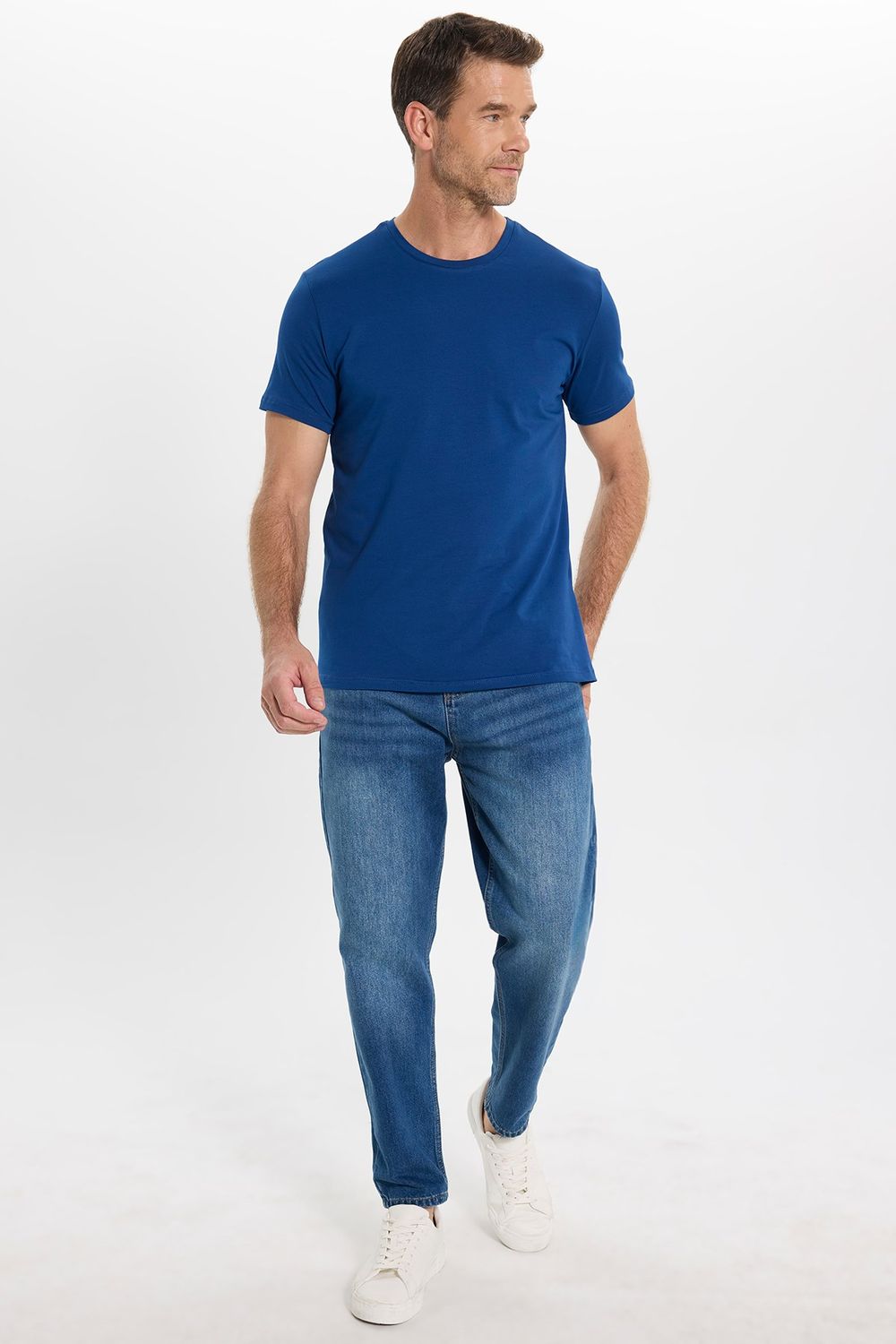 Slim Fit Bisiklet Yaka Düz Basıc Kısa Kol T-Shirt