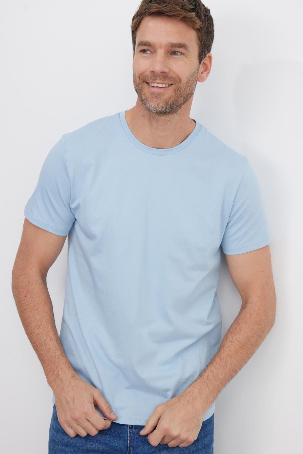 Erkek Slim Fit Dar Kesim Pamuklu Yumuşak Doku Likralı Esnek Kumaş Basic Mavi Bisiklet Yaka Tişört