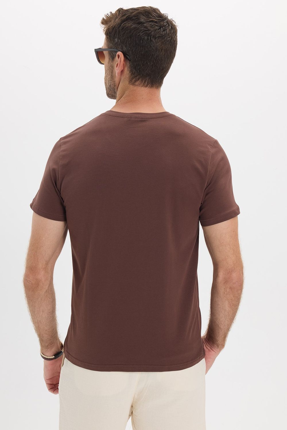 Erkek Slim Fit Dar Kesim Pamuklu Yumuşak Doku Esnek Kumaş Basic Kahverengi Bisiklet Yaka Tişört