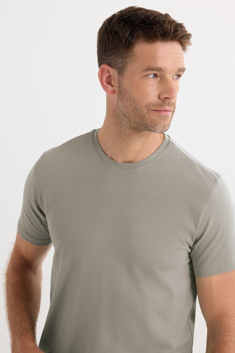 Slim Fit Bisiklet Yaka Düz Basıc Kısa Kol T-Shirt
