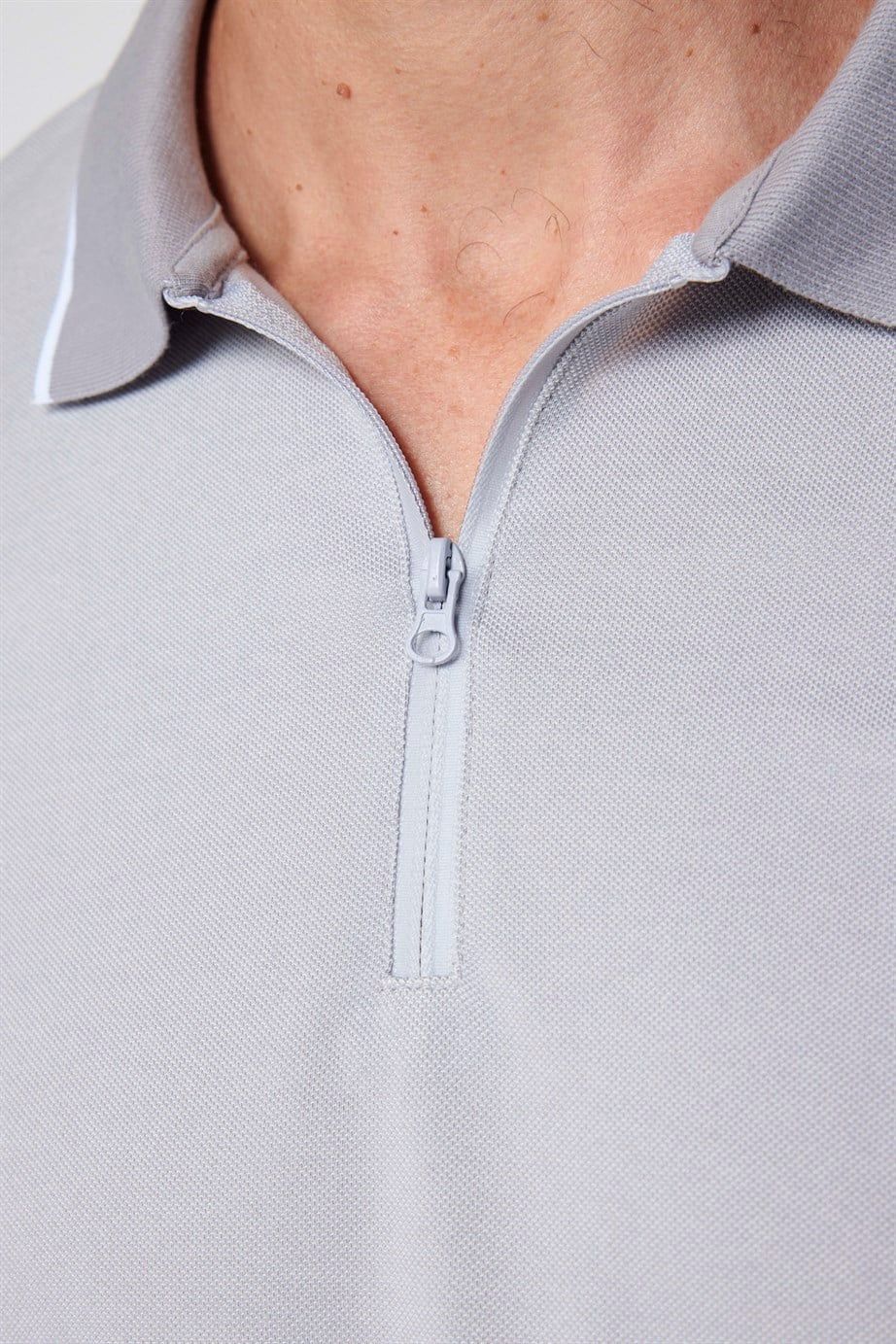 Erkek Slim Fit Fermuarlı Polo Yaka Pike Pamuklu Tişört