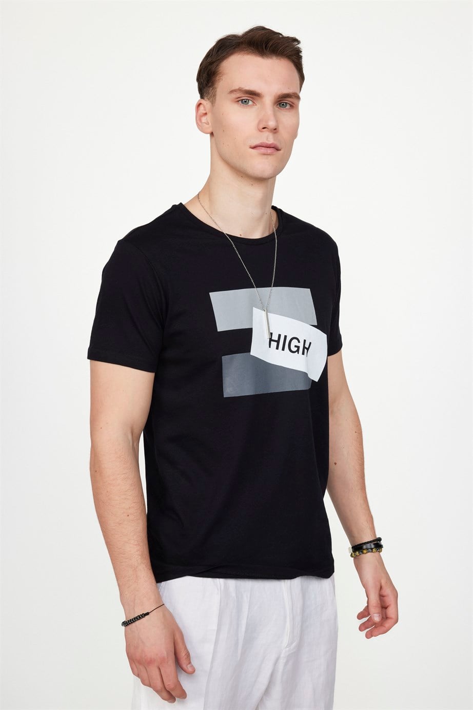 Erkek Bisiklet Yaka Slim Fit Pamuk Baskılı Tişört