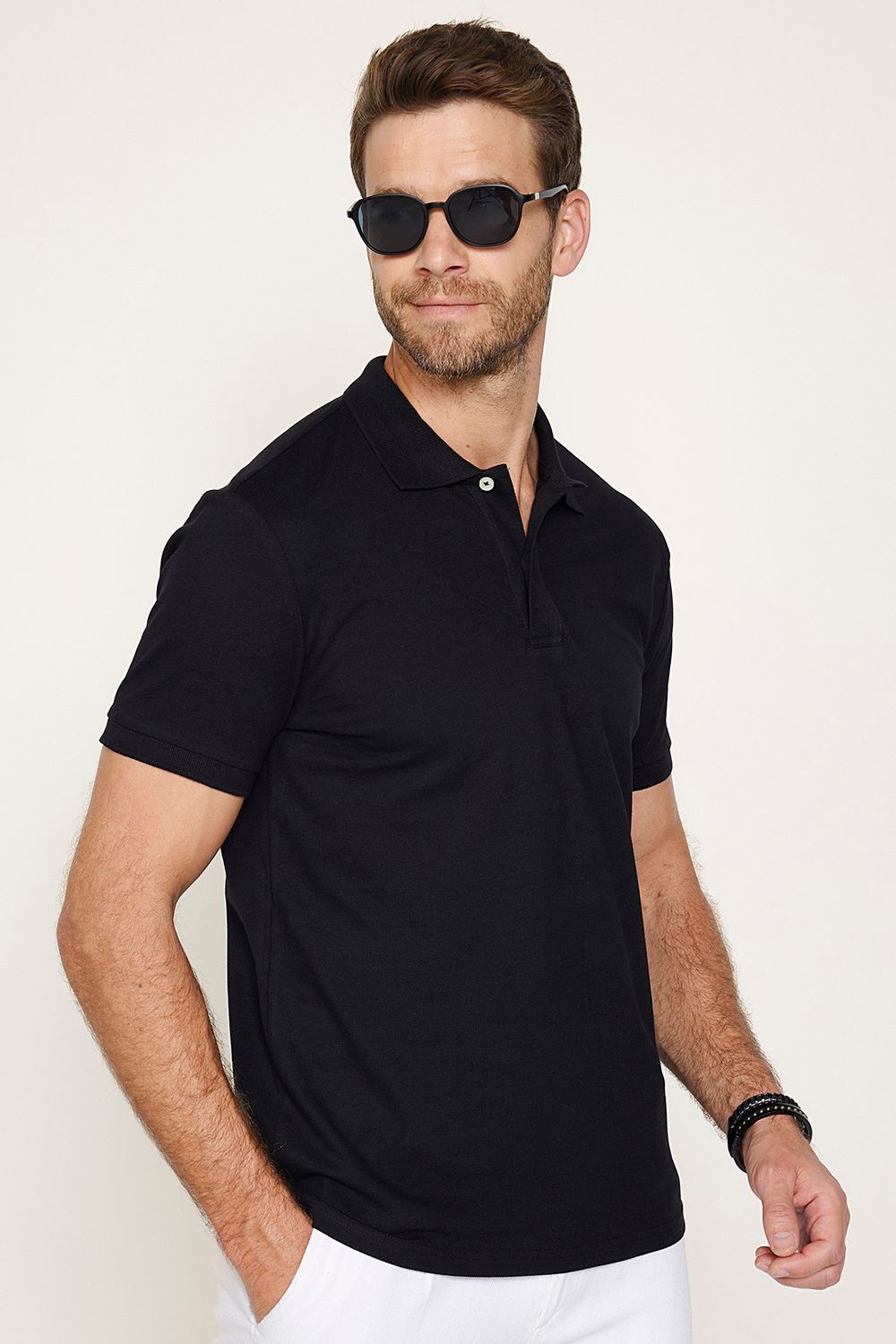 Erkek Slim Fit Dar Kesim Pamuklu Yumuşak Doku Nefes Alan Kumaş Kıvrılmaz Yaka Siyah Polo Yaka Tişört