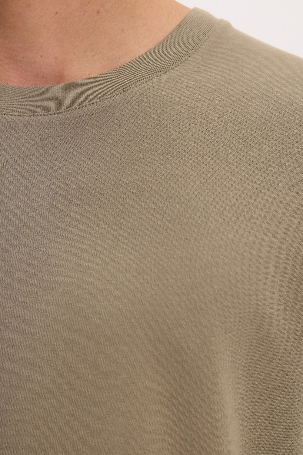 Unisex Relax Fit Rahat Kesim %100 Pamuk Yumuşak Dokulu Hafif Kalın Bisiklet Yaka Kahverengi Tişört