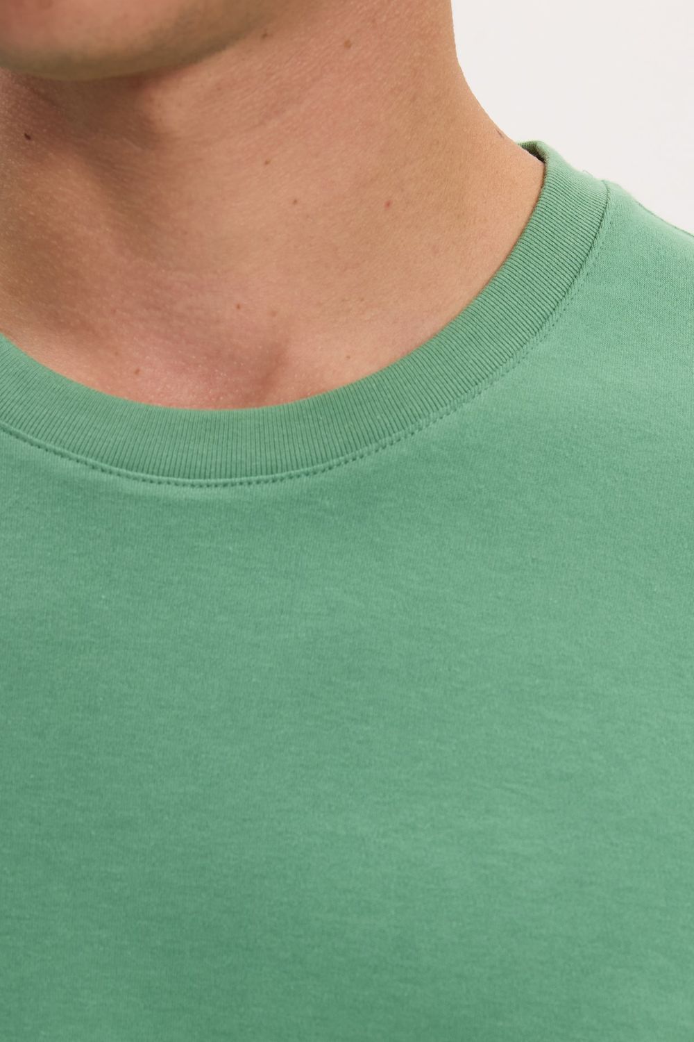 Unisex Relax Fit Rahat Kesim %100 Pamuk Yumuşak Dokulu Hafif Kalın Yeşil Bisiklet Yaka Tişört