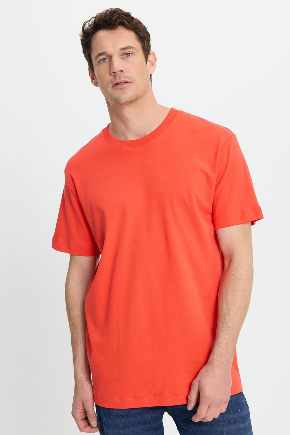 Relax Fit Rahat Kesim Yumuşak Dokulu Pamuklu Bisiklet Yaka Kısa Kol Unisex Tişört